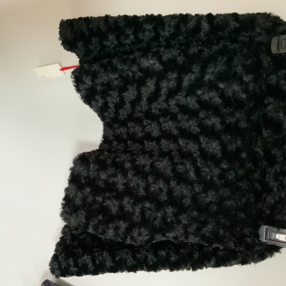 Elle Shoulder Jacket - Picture 4 of 4